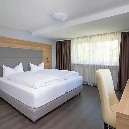 Am Hotell 3*